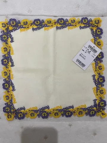 치카자와 레이스 후진가호 별주 팬지 손수건 미사용 새상품 크림