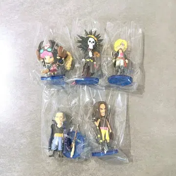 [ ONEPIECE ] 원피스 월드 컬렉션 FILM RED