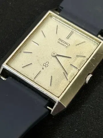 세이코 샤리오 빈티지 쿼츠 가동 중