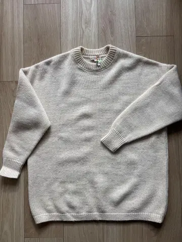 DEMYLEE 아이보리 크루넥 니트 긴팔