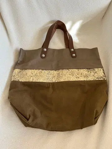 estellon 라메 장식 토트백