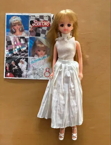 바비 인형 화이트 드레스 '84 옷 갈아입기 드레스 세트