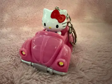 헬로키티 자동차 모양 키링 핑크 라이트 포함