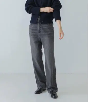 택 포함 새상품 스트레이트 핏 데님 팬츠 URBAN RESEARCH