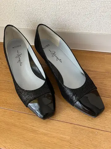 긴자 카네마츠 23.5cm 펌프스