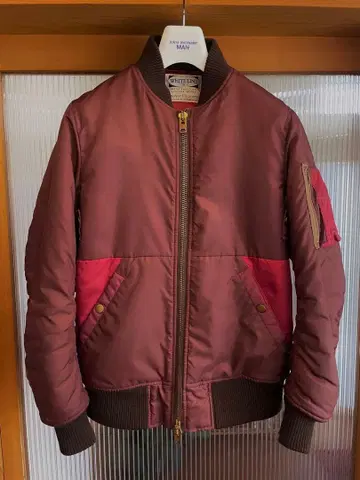 화이트 라인 MA-1 플라이트 자켓
