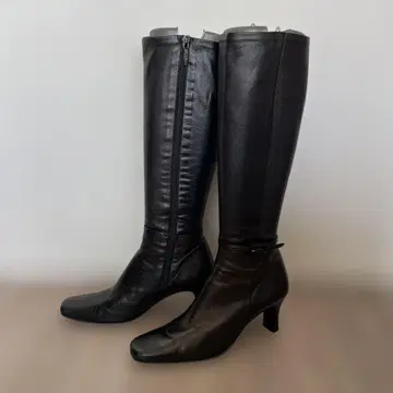 UNTITLED 블랙 가죽 롱 부츠