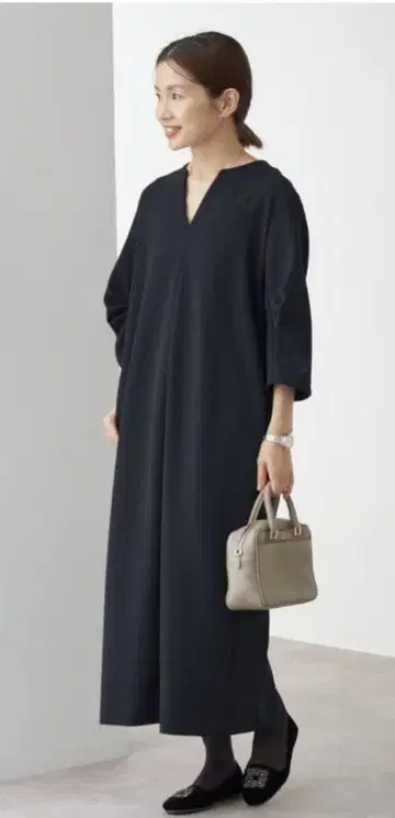 턱 슬리브 원피스 이에나 네이비