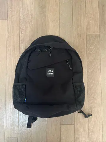 moz 블랙 백팩