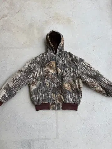 리얼트리 후드티