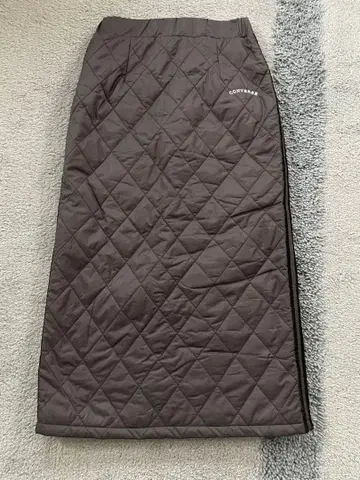 CONVERSE 퀼팅 롱 스커트, 1회 착용품