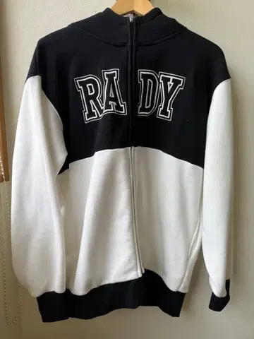 Rady 집업 트레이닝복 블랙/화이트