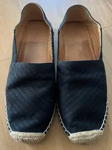 아르마니 에스파드리유