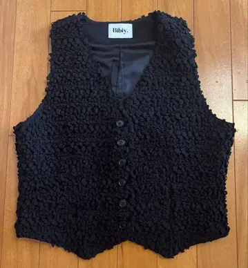 Bibiy 숏 베스트 MERLINA VEST 블랙