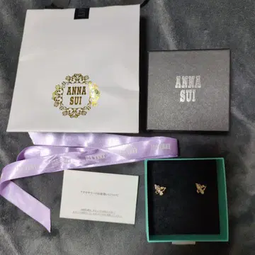 ANNA SUI 나비 모양 귀걸이