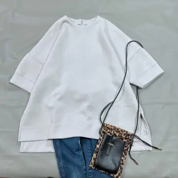 윔 가젯 종이상자 풀오버 반팔 무지 크루넥 24년제