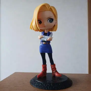 드래곤볼 인조인간 18호 피규어