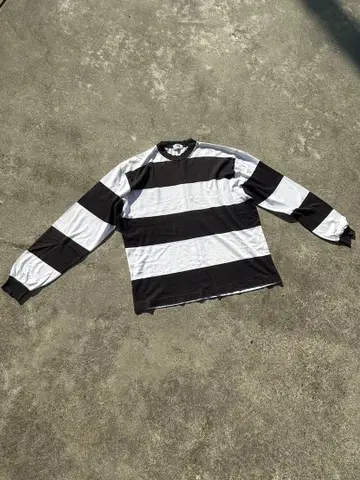 goodenough 초기 롱T 화이트 블랙 보더