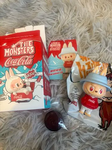 러브브 코카콜라 피규어 popmart 미사용