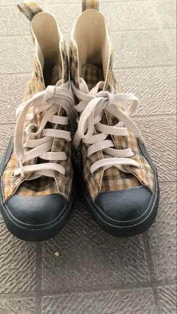 CONVERSE 체크 무늬 하이컷 스니커즈