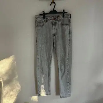 그레이 스트레이트 데님