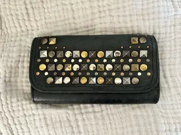 TRES 스터드 장지갑 트레스