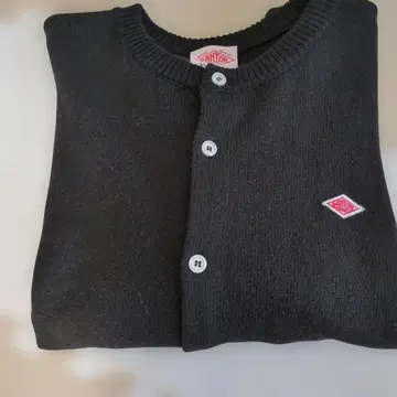 단톤 울 가디건 블랙