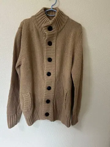 남성용 니트 베이지 M 사이즈 무지 심플 스웨터 멋스러운 상의