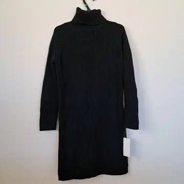 [택 포함 새상품] 터틀넥 니트