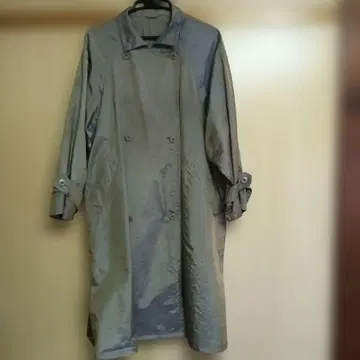 그레이 트렌치코트