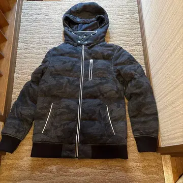 Create Barefoot M 사이즈 다운 자켓