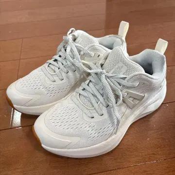 가격 인하 THE NORTH FACE 화이트 스니커즈