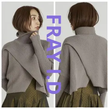 미사용 새상품 FRAY I.D. 크롭 니트탑