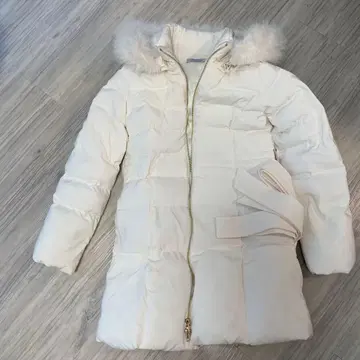 화이트 다운 자켓 퍼 포함