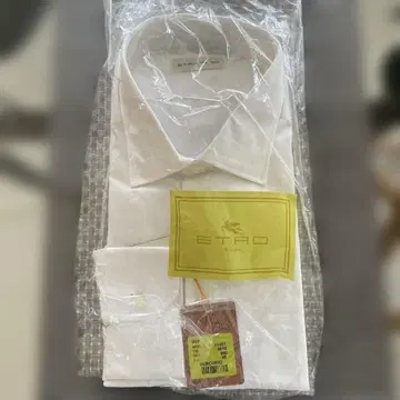 ETRO 화이트 드레스 셔츠 모델11451 사이즈45