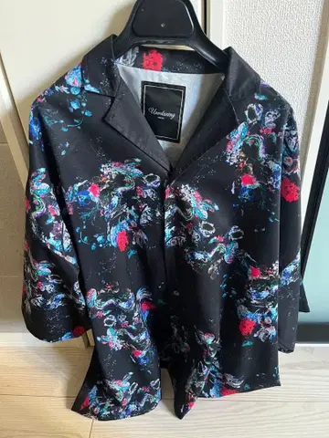 반팔 셔츠 꽃무늬 블랙