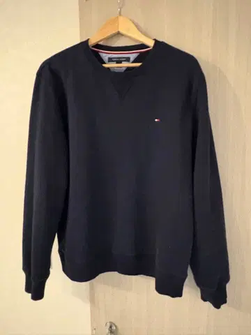 TOMMY 네이비 맨투맨 트레이닝복