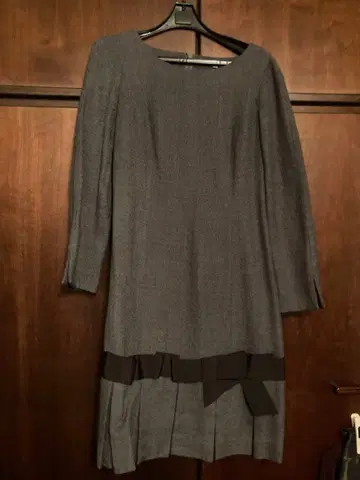 M'S 그레이시 무릎 기장 원피스