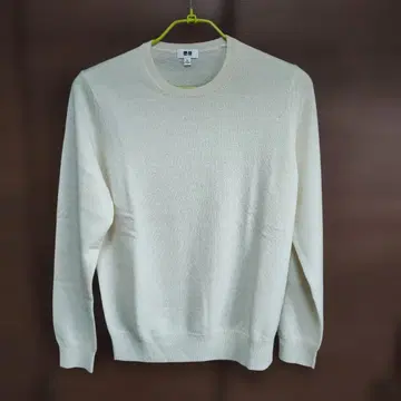 유니클로 캐시미어 100% 캐시미어 니트 M 사이즈