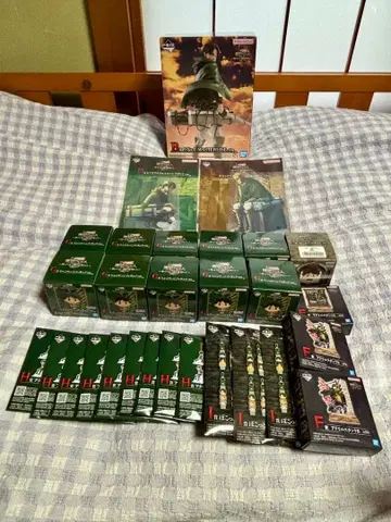 제일복권 진격의 거인 B상 리바이 피규어 세트