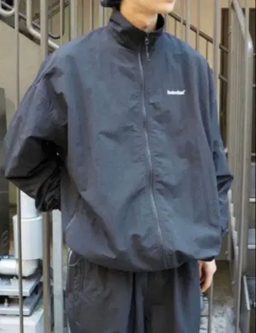 브로큰 베이스 나일론 자켓 셋업