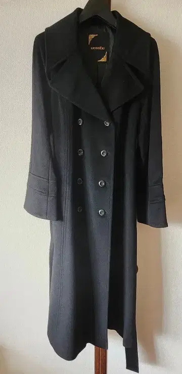 KRYDDERI 블랙 벨트 포함 더블 브레스트 롱 코트 사이즈 11