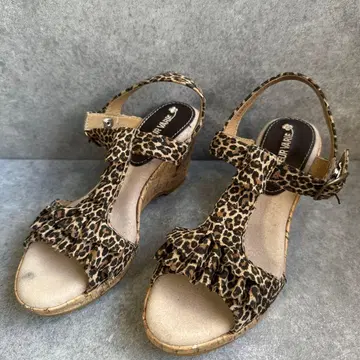 가격 대폭 인하 웨지솔 샌들 레오파드 무늬 22.5cm