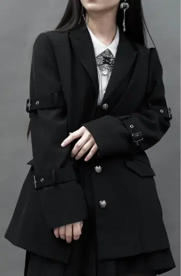 axes femme 본디지 디자인 자켓