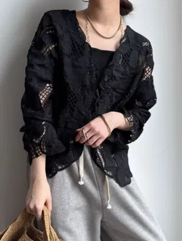 새상품급 doudou 레이스 셔츠 블랙