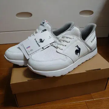 새상품 르꼬끄 스포르티브 24.5 화이트