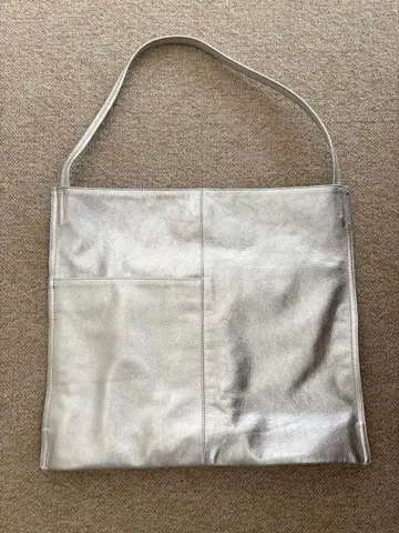 [ earPAPILLONNER ] 넙적 원 핸들 백