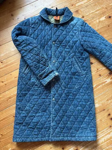 OMNIGOD 데님 퀼팅 코트