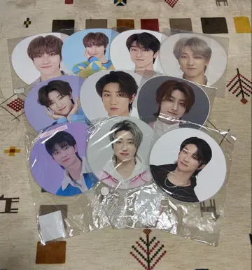 SEVENTEEN THE8 부채 묶음 판매