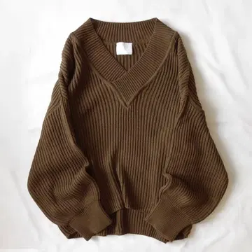 새상품급 라빠르망 TWINS FLORENCE V넥 니트